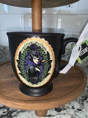 🆕- Disney Villains Collectible Rae Dunn Coffee Mug #239 Wicked